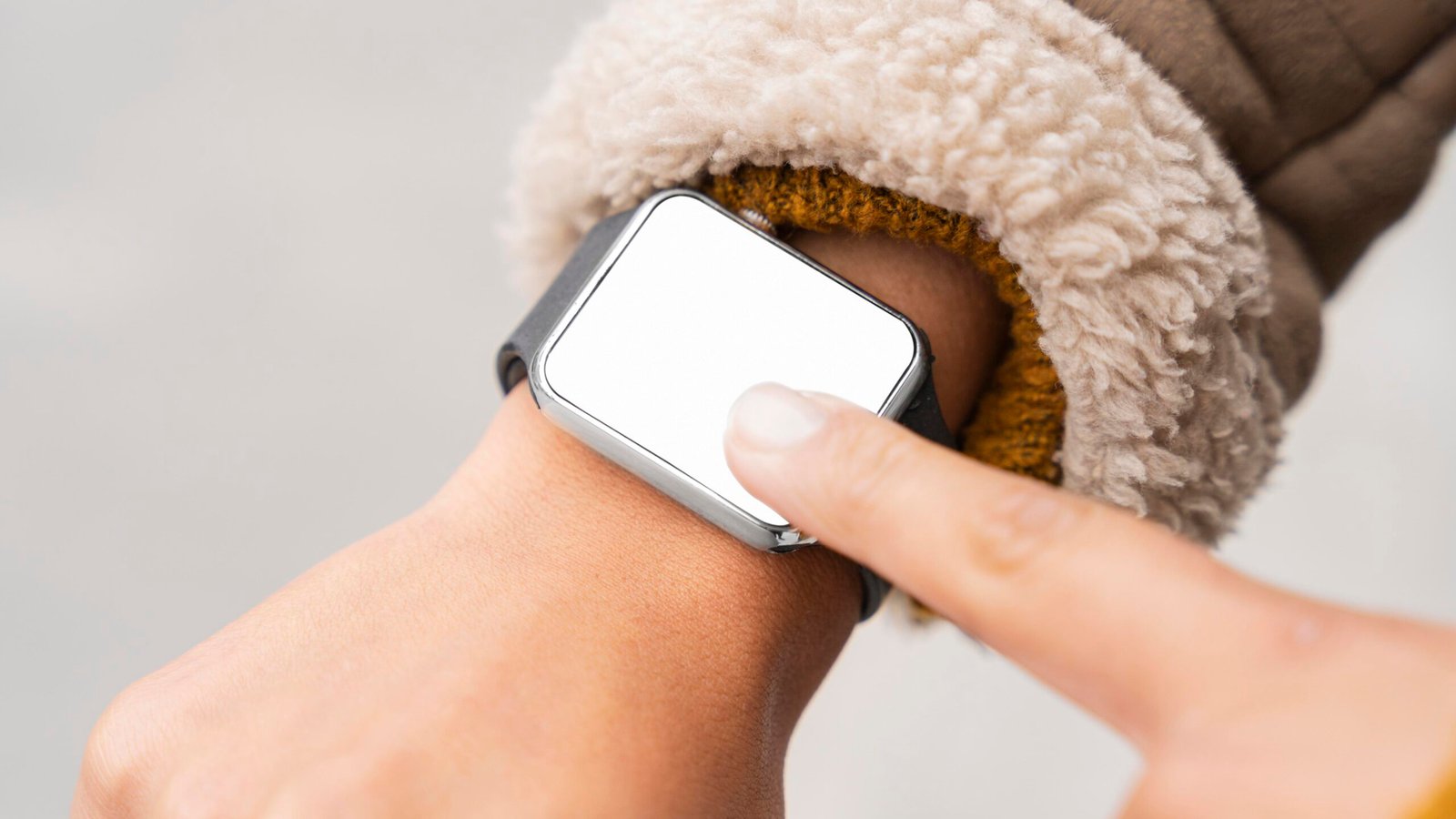 Read more about the article Apple Watch Screen Protector Comparison